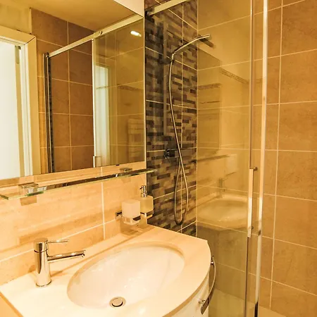 Apartamento Cristal-5 By Interhome